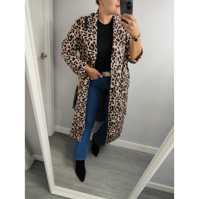 CHAQUETA LARGA LEOPARDO