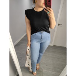 CAMISETA HOMBRERAS NEGRA